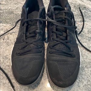 Nike Size 11 black sneaker 
Great condition